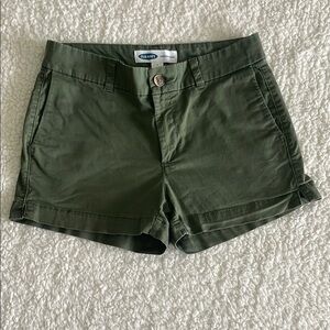Old Navy Everyday Shorts Womens Size 4 Olive Green